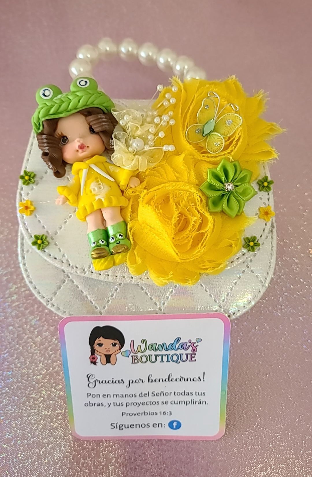 Yellow and Línea Set